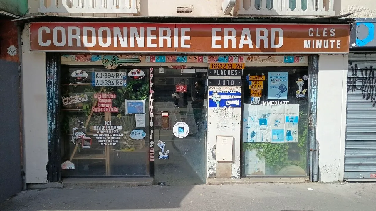 Devanture de Cordonnerie Érard Clés Minute, 25 rue Érard à Paris 12e